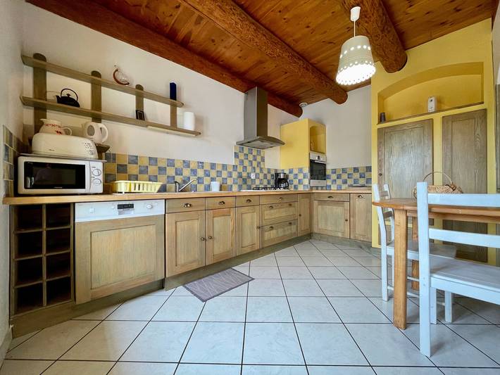 Gîte pour 11 personnes, avec jardin à Alleyras - 4