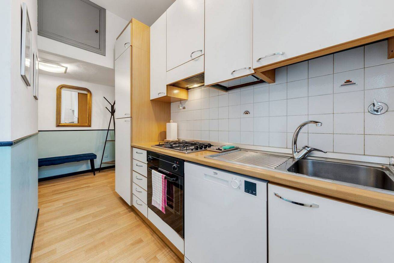 Entire apartment, Guesthost - Fortezza Cozy and Quiet Flat in Florence city center, Florence