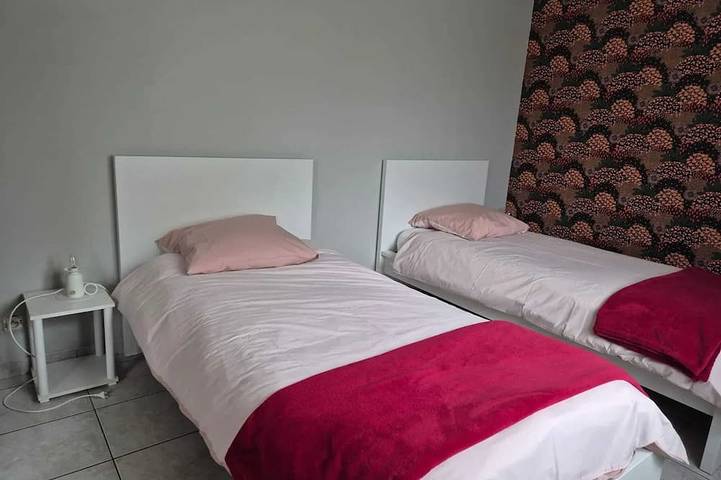 Location de vacances pour 4 personnes, avec jardin à Saint-Hilaire-de-Chaléons - 2