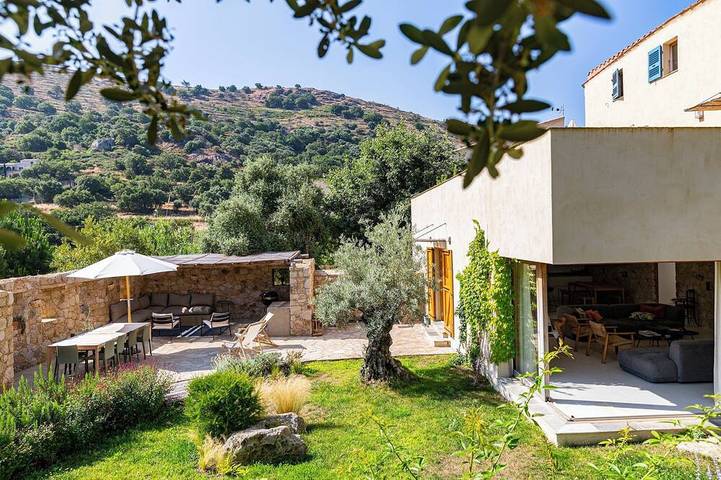 Ferienhaus für 8 Personen, mit Pool und Garten - 1