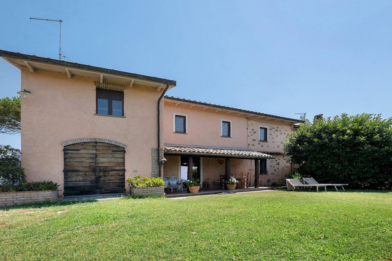 Appartamento intero, Camera ''Tra Gli Ulivi E Il Panorama'' con vista sulle montagne, giardino privato e Wi-Fi in Orvieto, Provincia di Terni