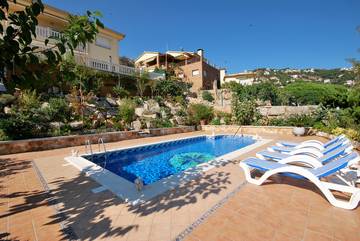 Villa for 4 People in Lloret de Mar, Girona Province, Photo 1