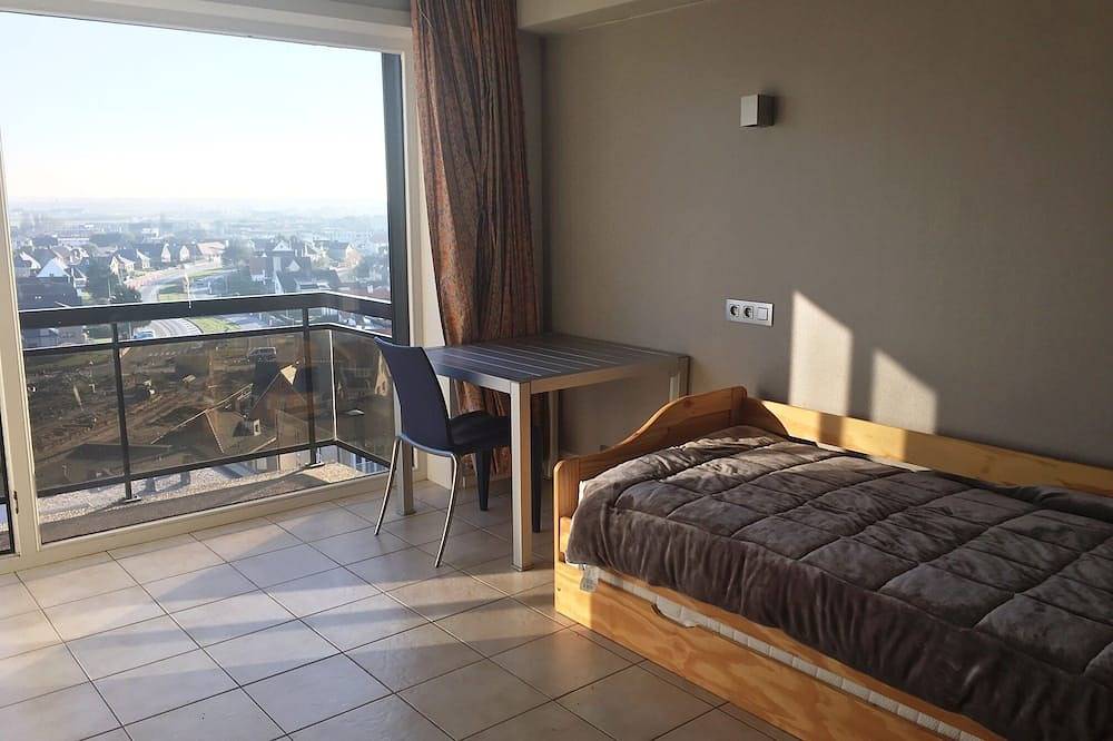 Ganze Wohnung, Spectacular Seaview Near Bruges - Spacious Apartment 3 Bedrooms 2 Terraces in Wenduine, De Haan