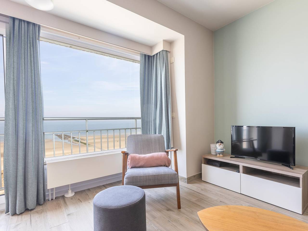 Geheel appartement, Appartement op de 5e verdieping met zeezicht in Middelkerke, Belgische Kust