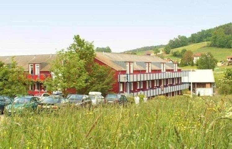 Ferienwohnung für 4 Personen, mit Balkon und Whirlpool sowie Sauna