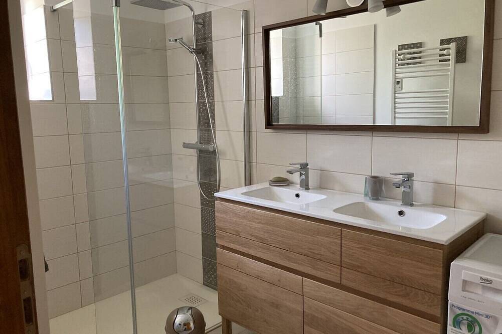Gîte 6 personnes climatisé dans un mas de charme et de caractère avec piscine in Lagorce, Ardèche