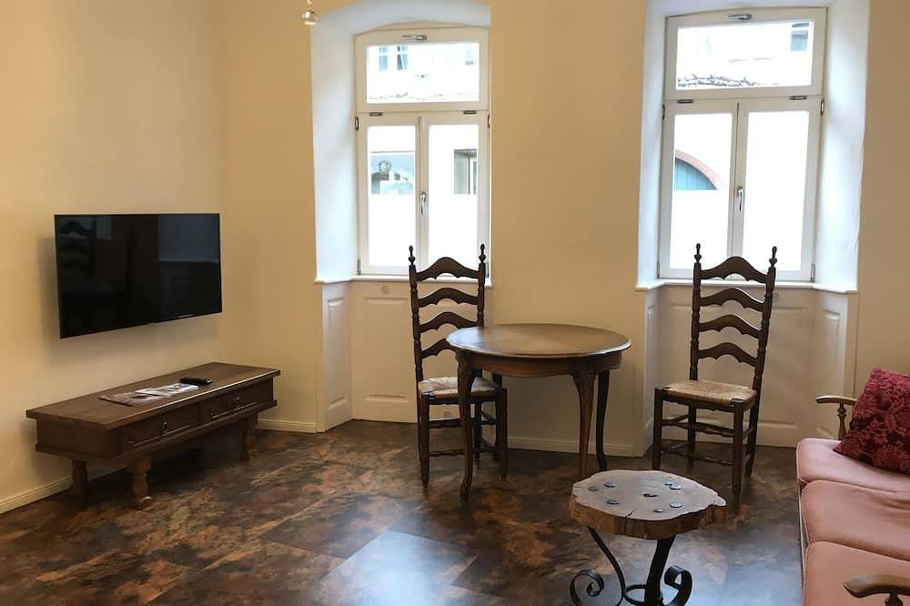 Ganze Wohnung, Ferienwohnung \"Bach\" im Barocker Hof Rhodt in Rhodt unter Rietburg, Südliche Weinstraße