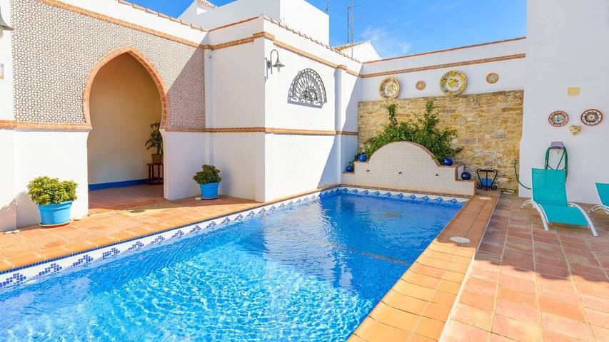 Chalet para 12 personas, con piscina, Se admiten mascotas en Antequera - 2