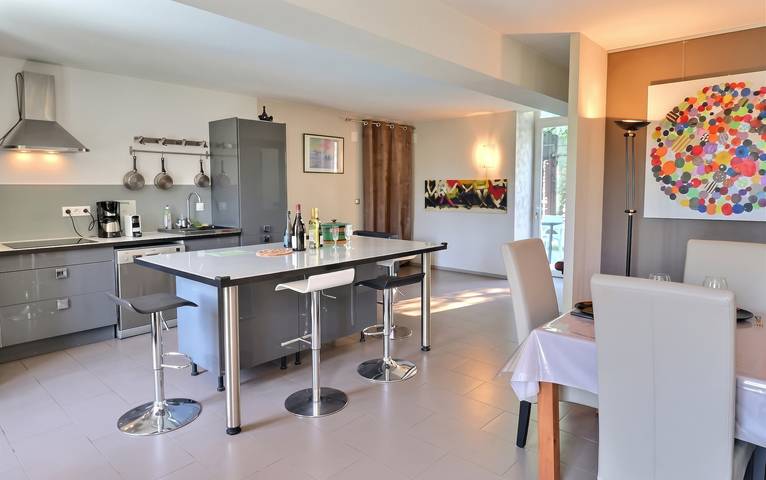 Maison avec piscine à Laviolle, 450 m² in Laviolle, Parc naturel régional des Monts d'Ardèche