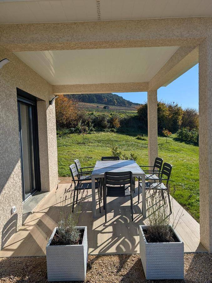 Location de vacances pour 6 personnes, avec jardin et vue, animaux acceptés à La Roche-Vineuse - 3