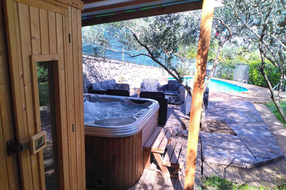 Appartement entier, La Maison Du Bonheur in Alès, Parc national des Cévennes