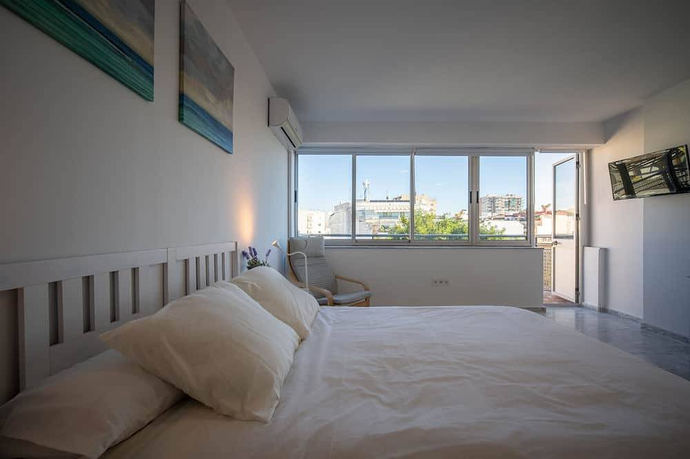 Hostal Palacio Hotel París - Habitación 6A5 in Huelva, Costa de la Luz