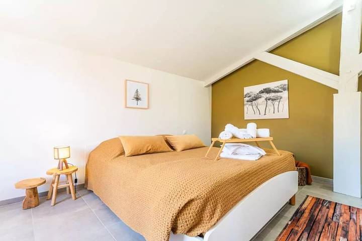 Location de vacances pour 2 personnes, avec piscine et jardin à Naujac-sur-Mer - 3