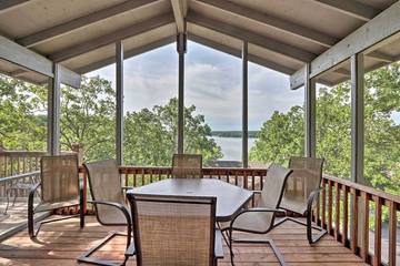Log Cabin for 8 People in Lake of the Ozarks, Ozark Mountains, Photo 2