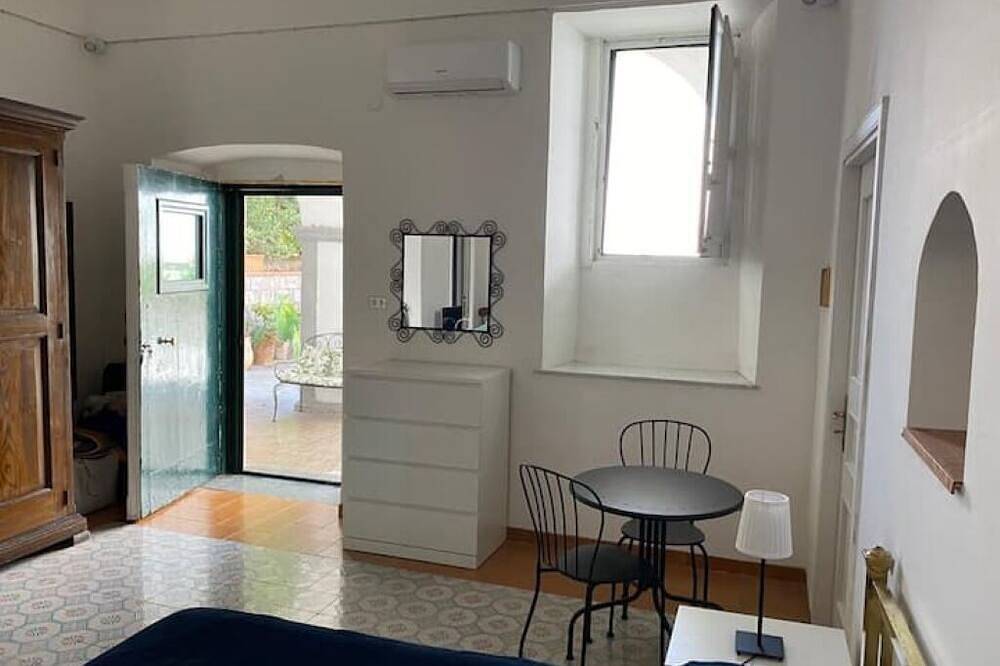 Apartamento entero, Meta di Sorrento - Room on courtyard Pollio in Meta, Provincia de Nápoles