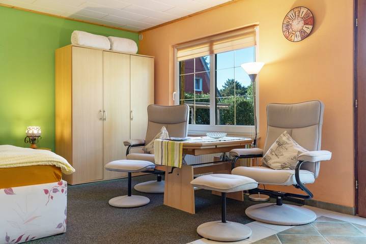 Ganze Wohnung, Apartment 'Ostseekrabbe 3' mit privater Terrasse und Wlan in Prerow, Fischland - Darß - Zingst