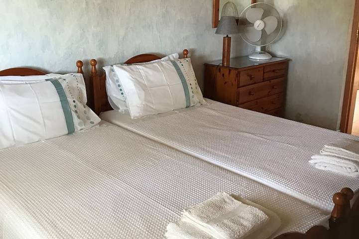 Gîte pour 5 personnes, avec jardin dans Ourique - 3