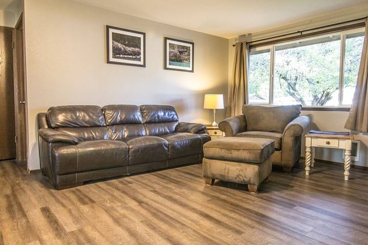 Vacation rental for 4 people, with yard and terrace in Olympic National Park