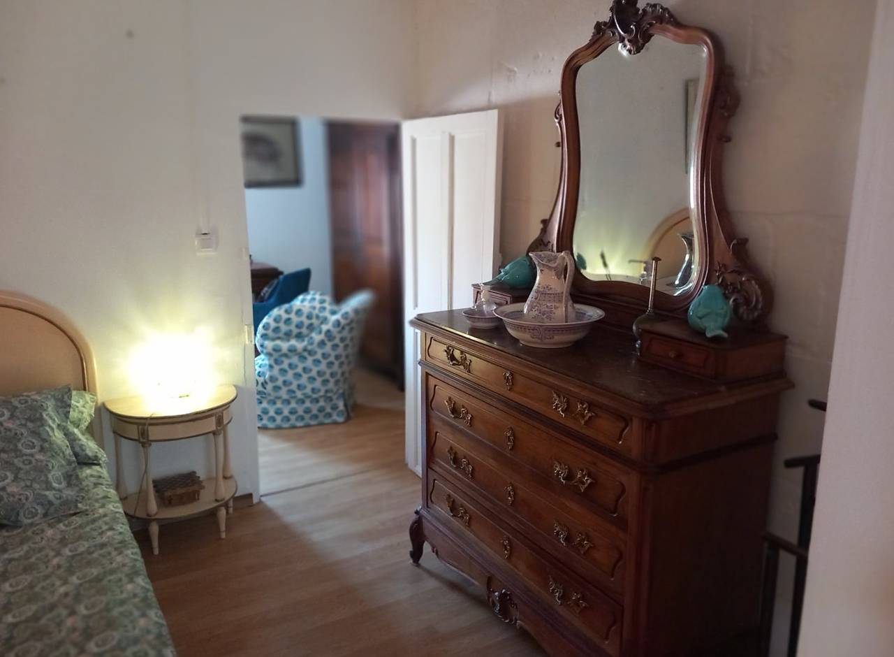Chambre et table d'hôtes La P'tite Maison - Chambre in Jonquières-Saint-Vincent, Région de Nîmes