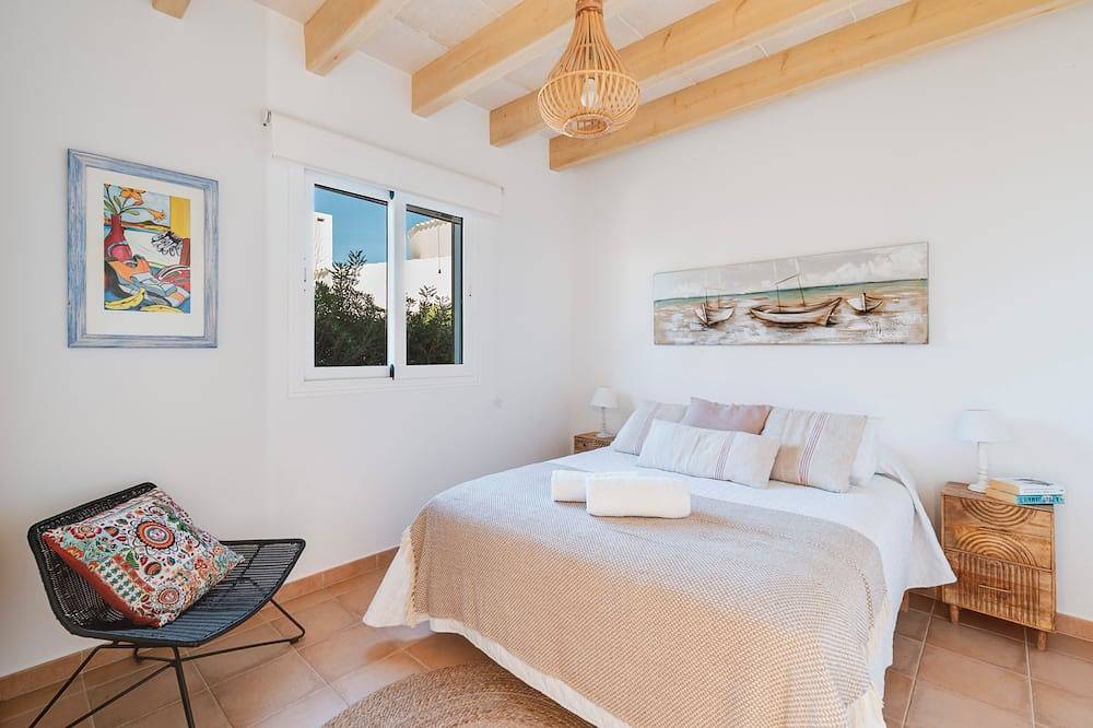 Villa Mercedes - Warm and quiet villa without equal in Cala Morell, Ciutadella