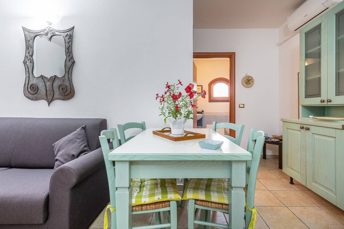 Holiday Home “Casa Vacanza de Dinu” with Wi-Fi, Terraces & Garden in Sant'Anna Arresi, Carbonia-Iglesias Provinsen