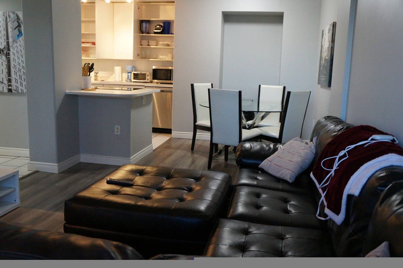 Vacation Rental for 4 Guests in Calgary, Canadian Rocky Mountains