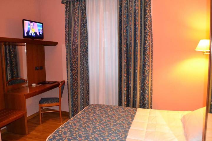 Hôtel pour 2 personnes, avec jardin à Varallo - 3