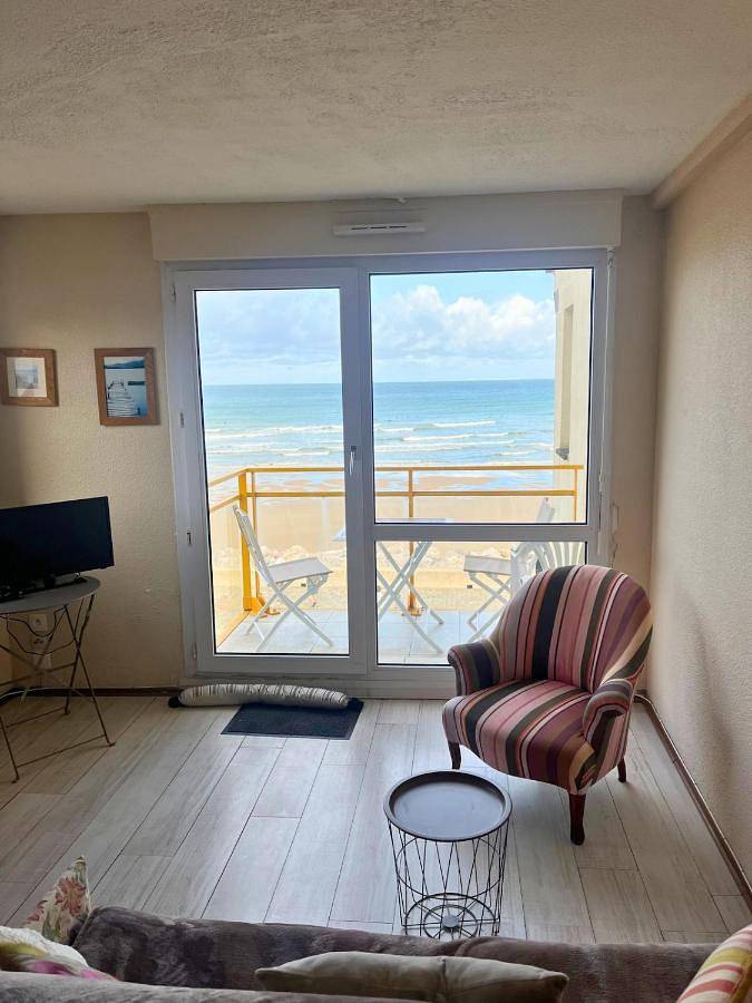 Ferienwohnung für 4 Personen, mit Balkon und Terrasse sowie Ausblick in Wissant