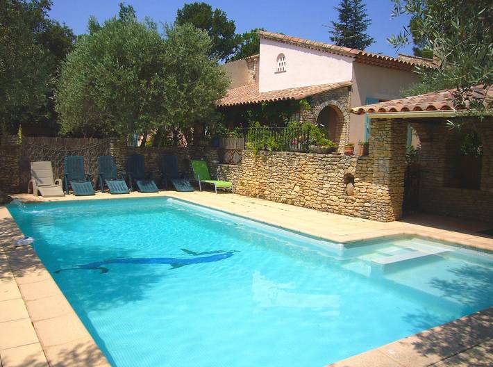 Gîte pour 6 personnes, avec piscine