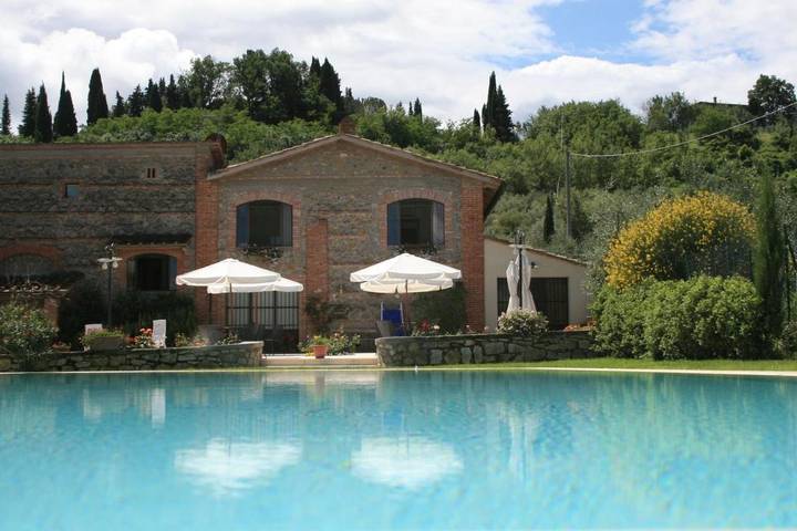 Chambre d’hôte pour 3 personnes, avec Terrasse et Jardin ainsi que Piscine et Vue à San Gimignano