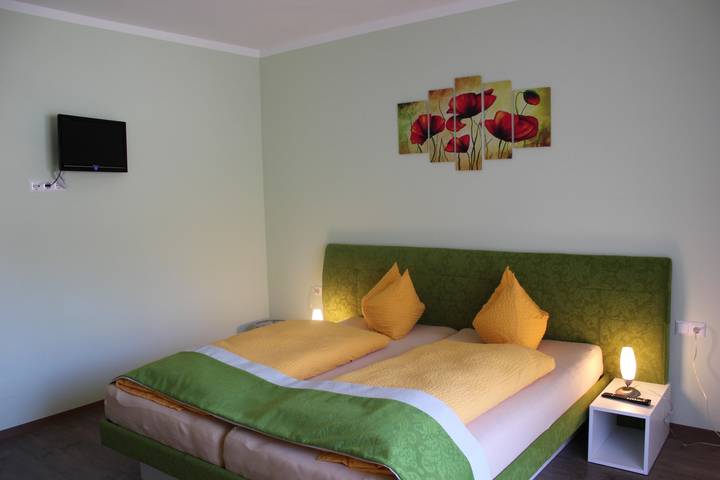 Pension für 3 Personen, mit Sauna und Whirlpool sowie Garten und Balkon, mit Haustier in Oberwölz - 4