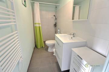 Chalet pour 2 Personnes dans Ploubazlanec, Cotes-d'Armor, Photo 4