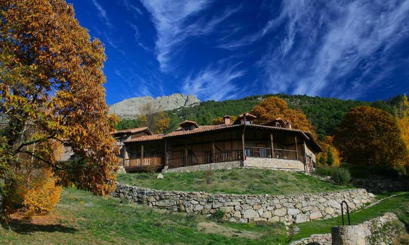 Casa rural con piscina para 2 personas, con jardín y sauna además de jacuzzi y piscina en Sierra de Gredos