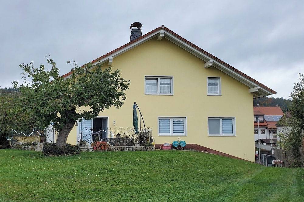 Ganze Wohnung, 3 Zi- App. 'U2' (50qm) für 3 – 6 Personen, 25km bis Frankfurt- Nord in Usingen, Hochtaunuskreis