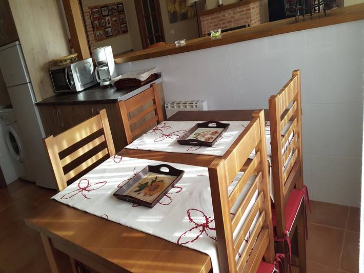 Casa rural para 6 personas, con balcón y piscina en Castilla-La Mancha - 4