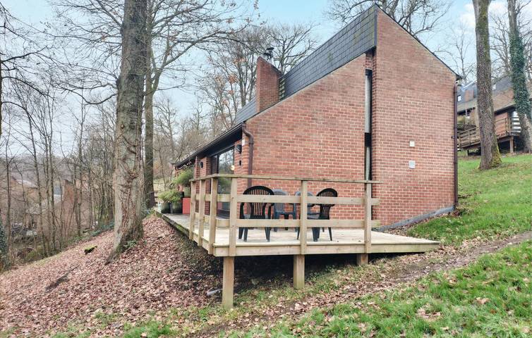 Ferienhaus für 4 Personen, mit Terrasse in Hastière
