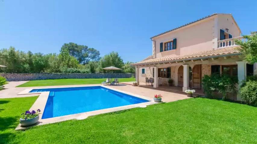 Finca für 4 Personen, mit Garten und Pool in Lloret de Vistalegre