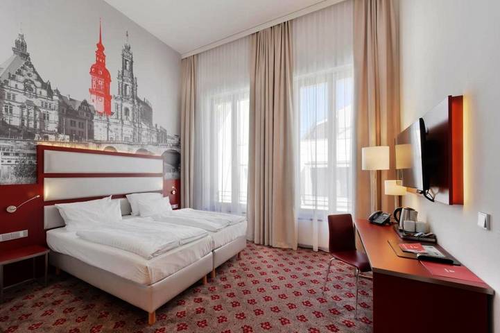 Hotel für 2 Personen, mit Terrasse, mit Haustier in Residenzschloss - 4