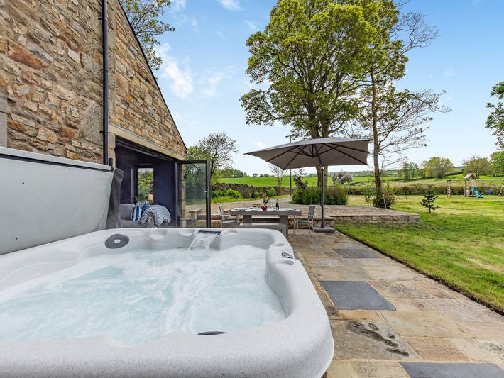 Glamping for 6 people, with garden in Forest of Bowland