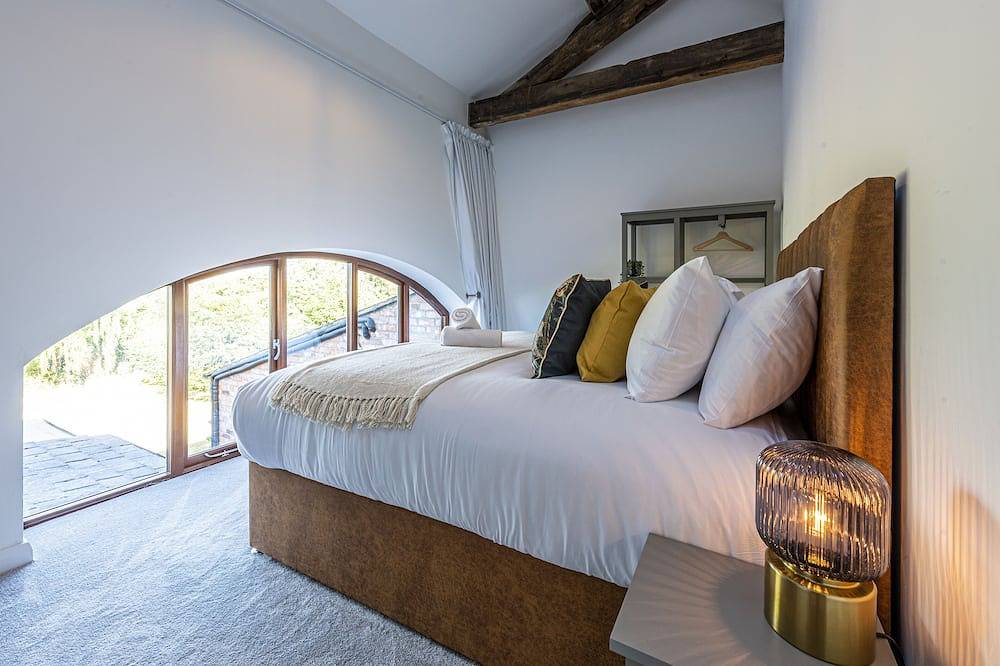 Granero-Baño privado con ducha-Vista al campo in Chester, Cheshire West and Chester