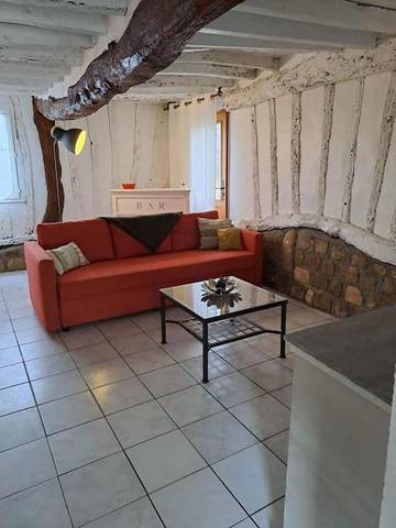 Gîte pour 4 personnes, avec terrasse et jardin à Vittefleur