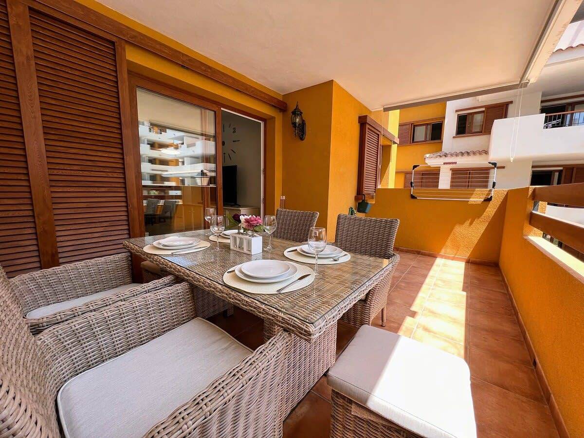 Appartement entier, Tropical Apartment with Pool in Playa Rocío del Mar (Torrevieja), Torrevieja