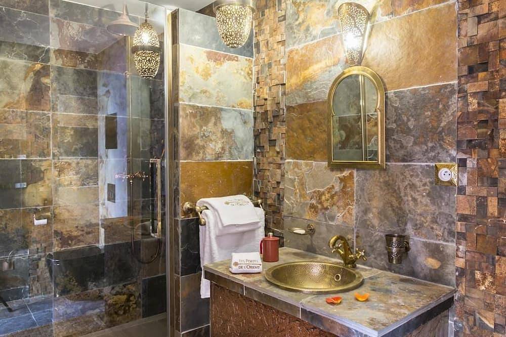 Riad Spa Tours Porte de l'Orient in Tours, Région de Tours