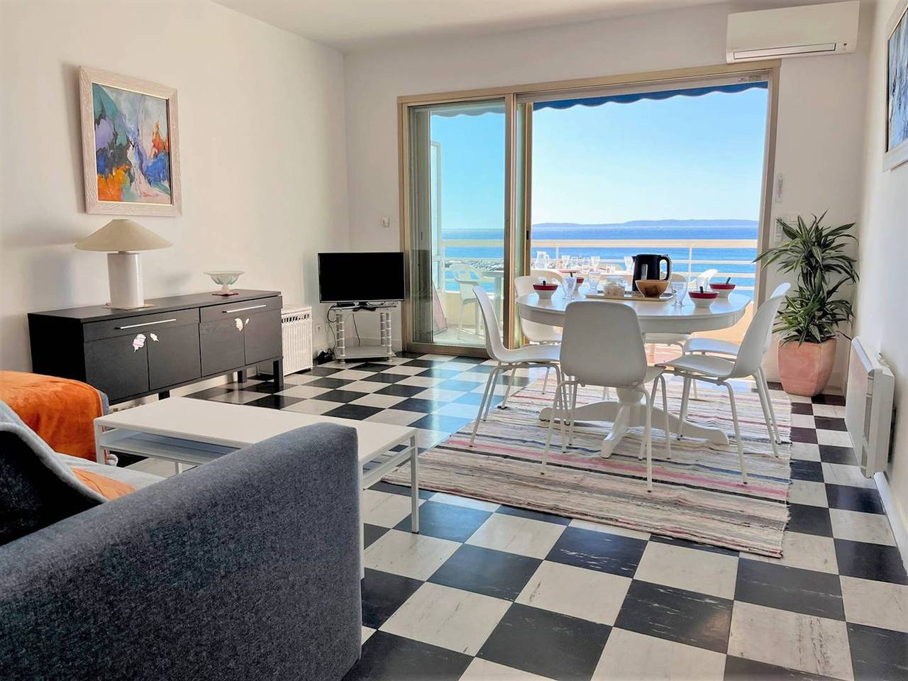 Appartement entier, Appartement 2 pièces, 4 couchages, climatisé avec Wi-Fi et garage - Le Lavandou in Le Lavandou, Région de Toulon