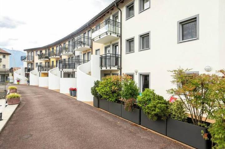 Gîte pour 8 personnes, avec balcon à Port-Valais