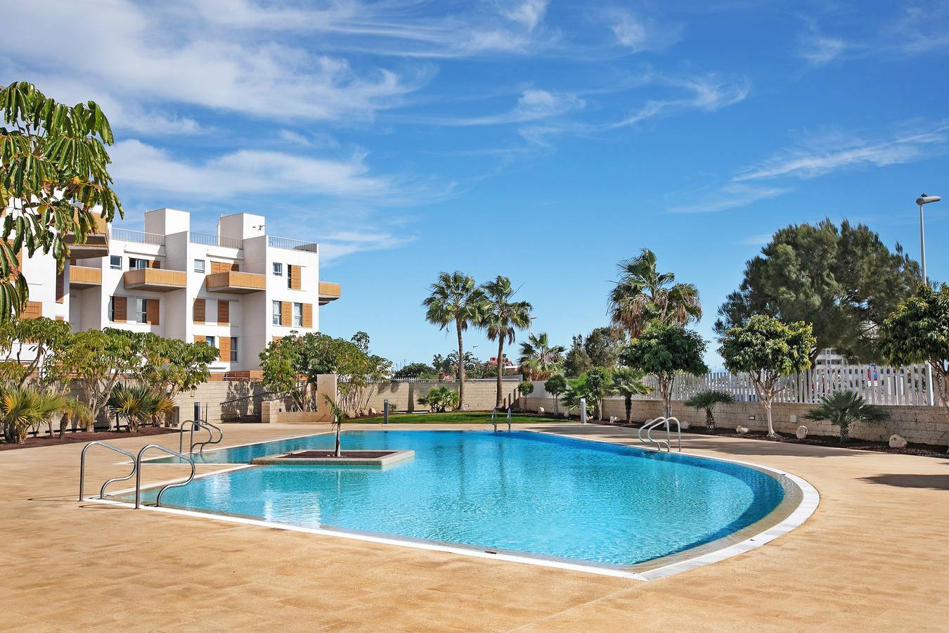 Apartamento entero, Apartamento Edificio Los Martines con vistas al mar, piscina y Wi-Fi in Los Martínez, Granadilla de Abona