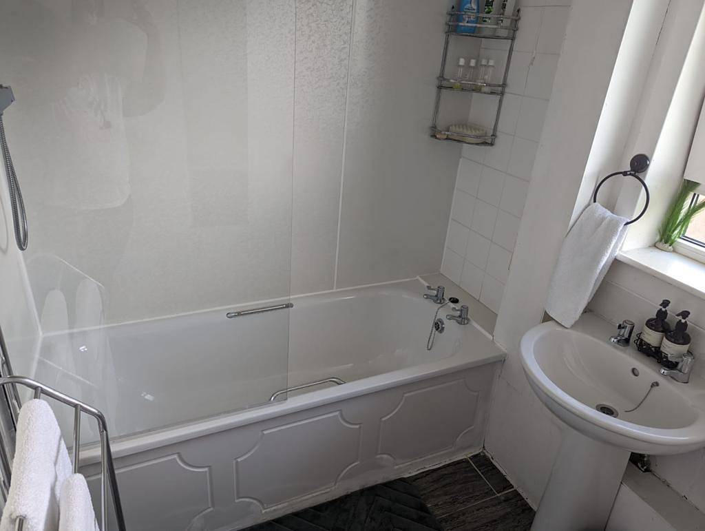 Ganze Ferienwohnung, Ferienwohnung für 4 Personen mit Meerblick in Inverclyde