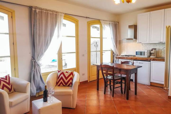 Ferienwohnung für 2 Personen, mit Garten am Lago Maggiore