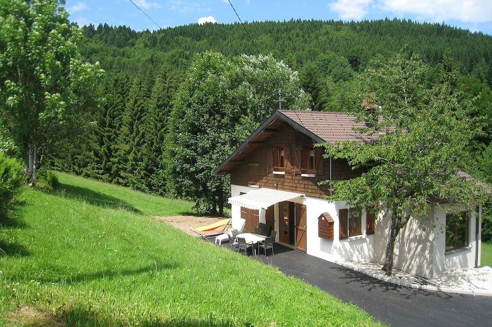 Chalet in Ventron near Ski Lift in Ventron, Parc naturel régional des Ballons des Vosges