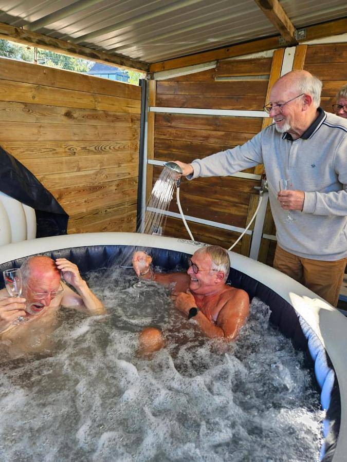 Location de vacances pour 10 personnes, avec Jacuzzi et Terrasse ainsi que Jardin et Vue à Hôpital-Camfrout - 2